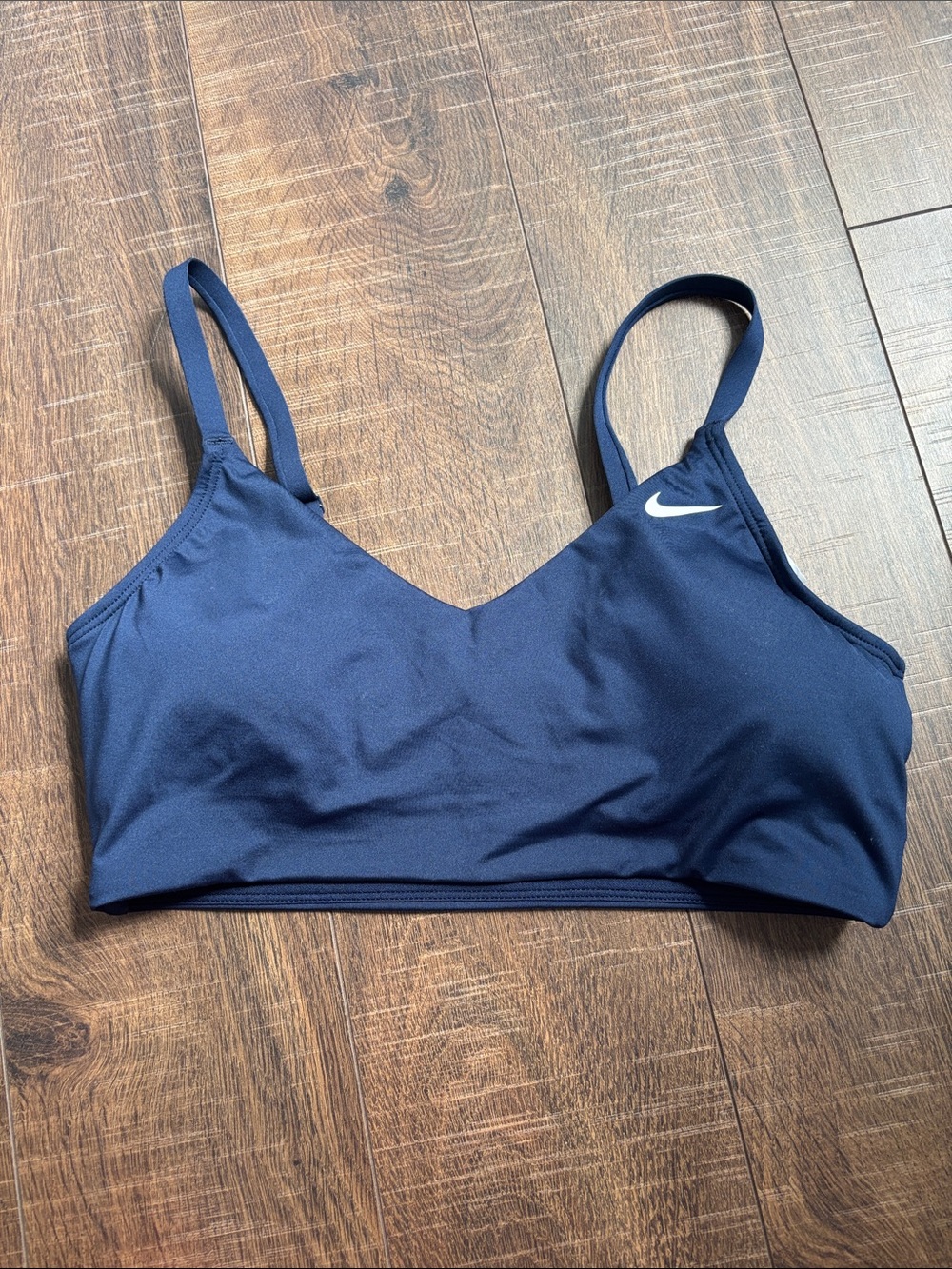 Nike Women's Effortless Essential V-Neck Midkini Top